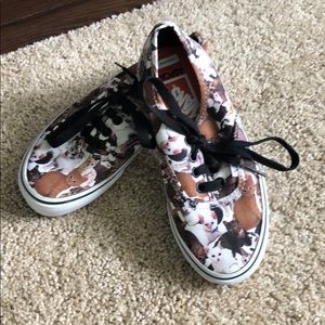Vans shoes! With cats!